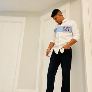 Meet your Posher, Sukh